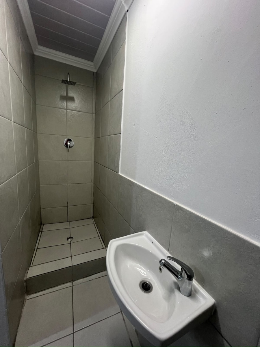 To Let 1 Bedroom Property for Rent in Greenfield Western Cape